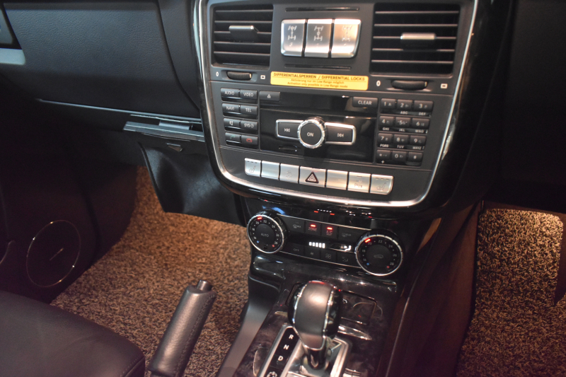 メルセデスベンツ Gクラス G350 ﾌﾞﾙｰﾃｯｸ ﾗｸﾞｼﾞｭｱﾘｰPKG ｾｰﾌﾃｨPKG 211馬力 7速AT 4WD ｻﾝﾙｰﾌ 全席ﾋｰﾀｰ黒革 NEW内装18AW ﾃﾞｨｽﾄﾛ ﾌﾞﾗｲﾝﾄﾞｽﾎﾟｯﾄ ｷｾﾉﾝ ｷｰﾚｽ ﾊﾟｰｸﾄﾛ ARTICOﾀﾞｯｼｭ harman/kardon 地ﾃﾞｼﾞﾅﾋﾞ Bｶﾒﾗ 2年保証