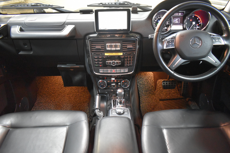 メルセデスベンツ Gクラス G350 ﾌﾞﾙｰﾃｯｸ ﾗｸﾞｼﾞｭｱﾘｰPKG ｾｰﾌﾃｨPKG 211馬力 7速AT 4WD ｻﾝﾙｰﾌ 全席ﾋｰﾀｰ黒革 NEW内装18AW ﾃﾞｨｽﾄﾛ ﾌﾞﾗｲﾝﾄﾞｽﾎﾟｯﾄ ｷｾﾉﾝ ｷｰﾚｽ ﾊﾟｰｸﾄﾛ ARTICOﾀﾞｯｼｭ harman/kardon 地ﾃﾞｼﾞﾅﾋﾞ Bｶﾒﾗ 2年保証