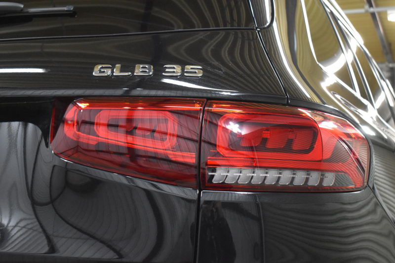 AMG GLB MercedesAMG GLB35 4ﾏﾁｯｸ AMGｱﾄﾞﾊﾞﾝｽﾄﾞ＆ﾊﾟﾌｫｰﾏﾝｽP ﾚｰﾀﾞｰｾｰﾌﾃｨP 8速 ﾊﾟﾉﾗﾏｻﾝﾙｰﾌ ﾋｰﾀｰ黒/赤革 対話式ﾅﾋﾞ ﾃﾞｨｽﾄﾛ BSM Lｷｰﾌﾟ AMGｴｱﾛ19AW ｷｰﾚｽGO PTS HUD  地ﾃﾞｼﾞﾅﾋﾞ 360ｶﾒﾗ 2年保証