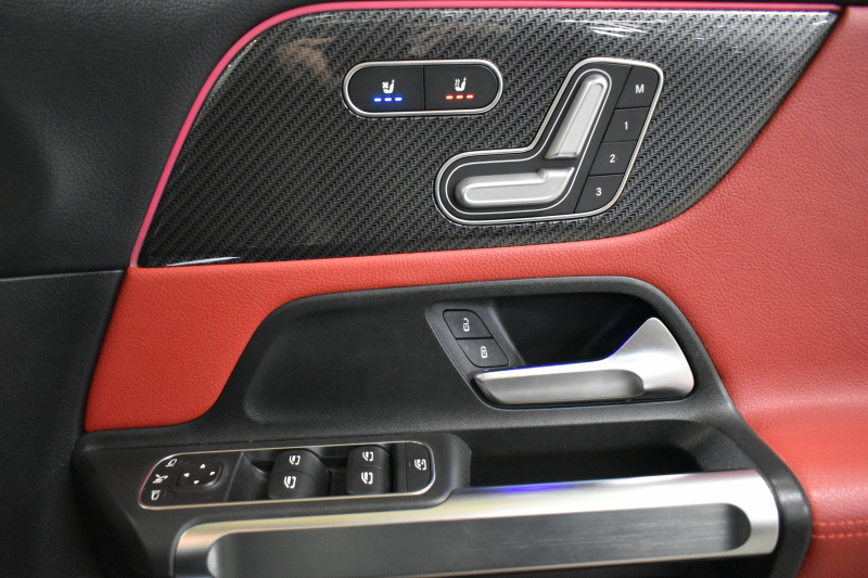 AMG GLB MercedesAMG GLB35 4ﾏﾁｯｸ AMGｱﾄﾞﾊﾞﾝｽﾄﾞ＆ﾊﾟﾌｫｰﾏﾝｽP ﾚｰﾀﾞｰｾｰﾌﾃｨP 8速 ﾊﾟﾉﾗﾏｻﾝﾙｰﾌ ﾋｰﾀｰ黒/赤革 対話式ﾅﾋﾞ ﾃﾞｨｽﾄﾛ BSM Lｷｰﾌﾟ AMGｴｱﾛ19AW ｷｰﾚｽGO PTS HUD  地ﾃﾞｼﾞﾅﾋﾞ 360ｶﾒﾗ 2年保証