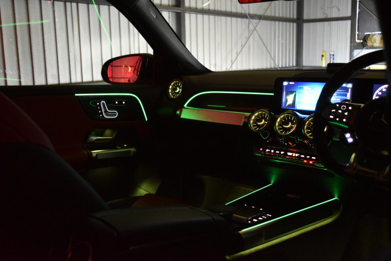 AMG GLB MercedesAMG GLB35 4ﾏﾁｯｸ AMGｱﾄﾞﾊﾞﾝｽﾄﾞ＆ﾊﾟﾌｫｰﾏﾝｽP ﾚｰﾀﾞｰｾｰﾌﾃｨP 8速 ﾊﾟﾉﾗﾏｻﾝﾙｰﾌ ﾋｰﾀｰ黒/赤革 対話式ﾅﾋﾞ ﾃﾞｨｽﾄﾛ BSM Lｷｰﾌﾟ AMGｴｱﾛ19AW ｷｰﾚｽGO PTS HUD  地ﾃﾞｼﾞﾅﾋﾞ 360ｶﾒﾗ 2年保証