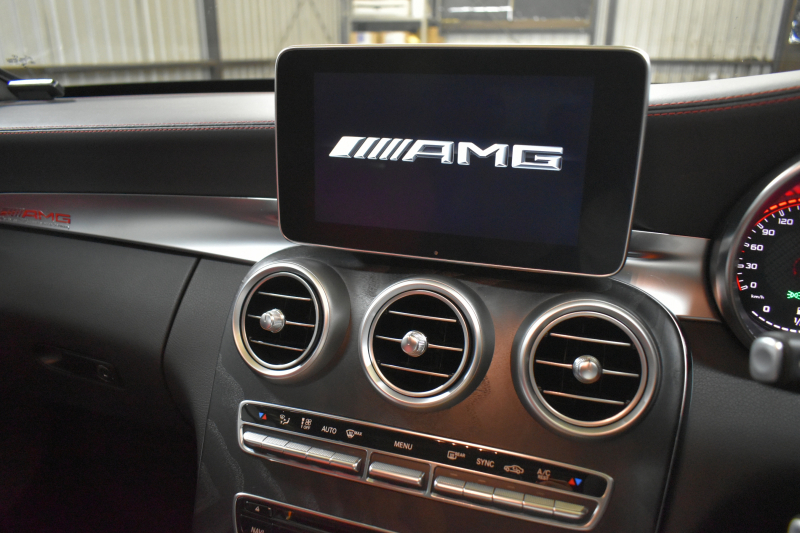 AMG Cクラス C63Sﾜｺﾞﾝ ﾚｰﾀﾞｰｾｰﾌﾃｨP V8ﾂｲﾝﾀｰﾎﾞ/510馬力 右ﾊﾝﾄﾞﾙ ﾊﾟﾉﾗﾏｻﾝﾙｰﾌ 専用19AW AMGﾊﾟﾌｫｰﾏﾝｽ/赤黒革ｼｰﾄ/ｽﾃｱﾘﾝｸﾞ/ｴｸﾞｿﾞｰｽﾄ ﾌﾞﾙﾒｽﾀｰ HUD ｴｱﾊﾞﾗﾝｽP ﾃﾞｨｽﾄﾛﾆｯｸ ﾌﾞﾗｲﾝﾄﾞS ﾚｰﾝｷｰﾌﾟ ﾅﾋﾞTV Bｶﾒﾗ ﾌｯﾄｹﾞｰﾄ ｷｰGO 2年保証