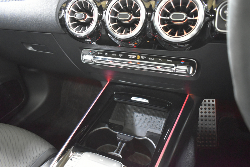 AMG GLA GLA45 S 4ﾏﾁｯｸﾌﾟﾗｽ AMGﾊﾟﾌｫｰﾏﾝｽP AMGｱﾄﾞﾊﾞﾝｽﾄﾞP ﾚｰﾀﾞｰｾｰﾌﾃｨP ﾊﾟﾉﾗﾏｻﾝﾙｰﾌ 灰黒革 ﾍﾞﾝﾁﾚｰﾀｰ ﾊﾟﾌｫｰﾏﾝｽｴｸﾞｿﾞｰｽﾄ HUD ｱﾄﾞﾊﾞﾝｽﾄﾞｻｳﾝﾄﾞ MBUXﾅﾋﾞTV 360ｶﾒﾗ ﾌｯﾄｹﾞｰﾄ ﾃﾞｨｽﾄﾛ ﾌﾞﾗｲﾝﾄﾞS 2年保証