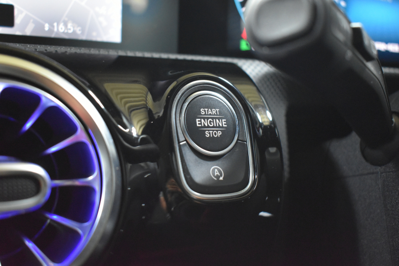 AMG CLAクラス CLA45S 4Mﾌﾟﾗｽ ｼｭｰﾃｨﾝｸﾞB ﾚｰﾀﾞｰｾｰﾌﾃｨP ﾊﾟﾉﾗﾏｻﾝﾙｰﾌ 19AW ﾚｯﾄﾞｷｬﾘﾊﾟｰ 赤黒革 ﾊﾟﾌｫｰﾏﾝｽｽﾃｱﾘﾝｸﾞ ﾄﾞﾗｲﾌﾞｺﾝﾄﾛｰﾙｽｲｯﾁ MBUXﾅﾋﾞTV Bｶﾒﾗ ﾌｯﾄｹﾞｰﾄ ﾜｲﾔﾚｽﾁｬｰｼﾞ ﾃﾞｨｽﾄﾛﾆｯｸ ﾌﾞﾗｲﾝﾄﾞｽﾎﾟｯﾄ ｷｰﾚｽｺﾞｰ 2年保証