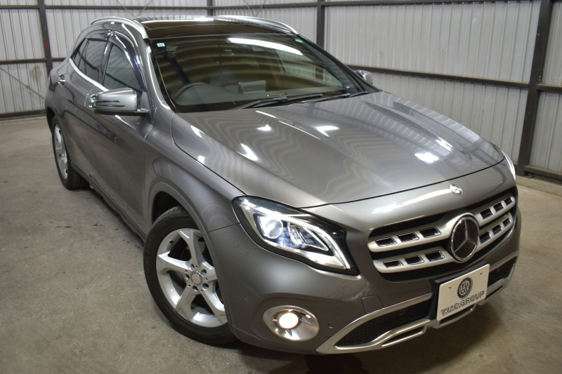 メルセデスベンツ GLA GLA220 4M ﾌﾟﾚﾐｱﾑP ﾚｰﾀﾞｰｾｰﾌﾃｨP 後期 4WD ﾊﾟﾉﾗﾏｻﾝﾙｰﾌ ﾊｰﾏﾝｶｰﾄﾞﾝｻｳﾝﾄﾞ ﾏﾙﾁｶﾗｰｱﾝﾋﾞｴﾝﾄ 革 ﾅﾋﾞTV ﾃﾞｨｽﾄﾛ ﾌﾞﾗｲﾝﾄﾞS ﾚｰﾝｷｰﾌﾟ ﾌｯﾄｹﾞｰﾄ ﾊﾞｯｸｶﾒﾗ ｷｰﾚｽｺﾞｰ 2年保証