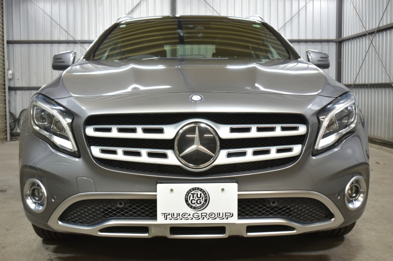 メルセデスベンツ GLA GLA220 4M ﾌﾟﾚﾐｱﾑP ﾚｰﾀﾞｰｾｰﾌﾃｨP 後期 4WD ﾊﾟﾉﾗﾏｻﾝﾙｰﾌ ﾊｰﾏﾝｶｰﾄﾞﾝｻｳﾝﾄﾞ ﾏﾙﾁｶﾗｰｱﾝﾋﾞｴﾝﾄ 革 ﾅﾋﾞTV ﾃﾞｨｽﾄﾛ ﾌﾞﾗｲﾝﾄﾞS ﾚｰﾝｷｰﾌﾟ ﾌｯﾄｹﾞｰﾄ ﾊﾞｯｸｶﾒﾗ ｷｰﾚｽｺﾞｰ 2年保証