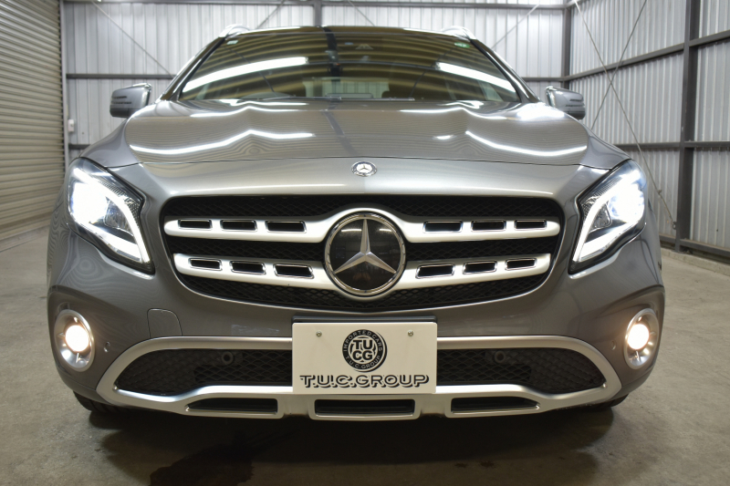 メルセデスベンツ GLA GLA220 4M ﾌﾟﾚﾐｱﾑP ﾚｰﾀﾞｰｾｰﾌﾃｨP 後期 4WD ﾊﾟﾉﾗﾏｻﾝﾙｰﾌ ﾊｰﾏﾝｶｰﾄﾞﾝｻｳﾝﾄﾞ ﾏﾙﾁｶﾗｰｱﾝﾋﾞｴﾝﾄ 革 ﾅﾋﾞTV ﾃﾞｨｽﾄﾛ ﾌﾞﾗｲﾝﾄﾞS ﾚｰﾝｷｰﾌﾟ ﾌｯﾄｹﾞｰﾄ ﾊﾞｯｸｶﾒﾗ ｷｰﾚｽｺﾞｰ 2年保証