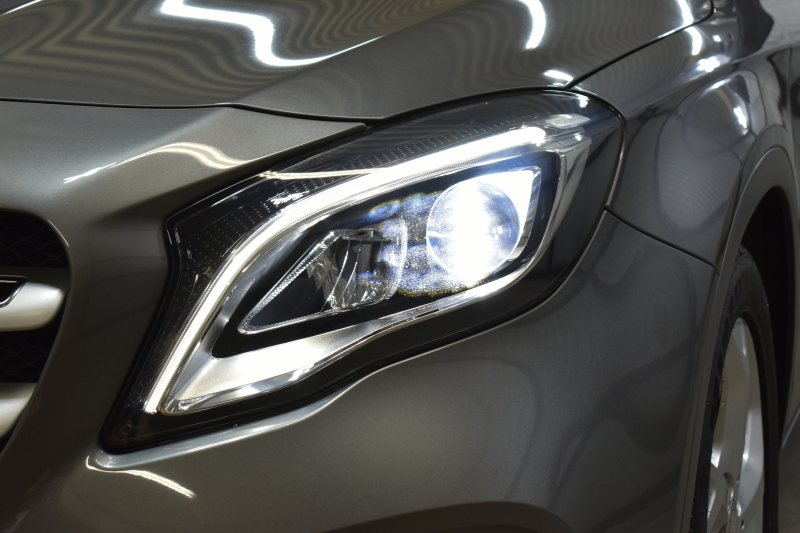 メルセデスベンツ GLA GLA220 4M ﾌﾟﾚﾐｱﾑP ﾚｰﾀﾞｰｾｰﾌﾃｨP 後期 4WD ﾊﾟﾉﾗﾏｻﾝﾙｰﾌ ﾊｰﾏﾝｶｰﾄﾞﾝｻｳﾝﾄﾞ ﾏﾙﾁｶﾗｰｱﾝﾋﾞｴﾝﾄ 革 ﾅﾋﾞTV ﾃﾞｨｽﾄﾛ ﾌﾞﾗｲﾝﾄﾞS ﾚｰﾝｷｰﾌﾟ ﾌｯﾄｹﾞｰﾄ ﾊﾞｯｸｶﾒﾗ ｷｰﾚｽｺﾞｰ 2年保証