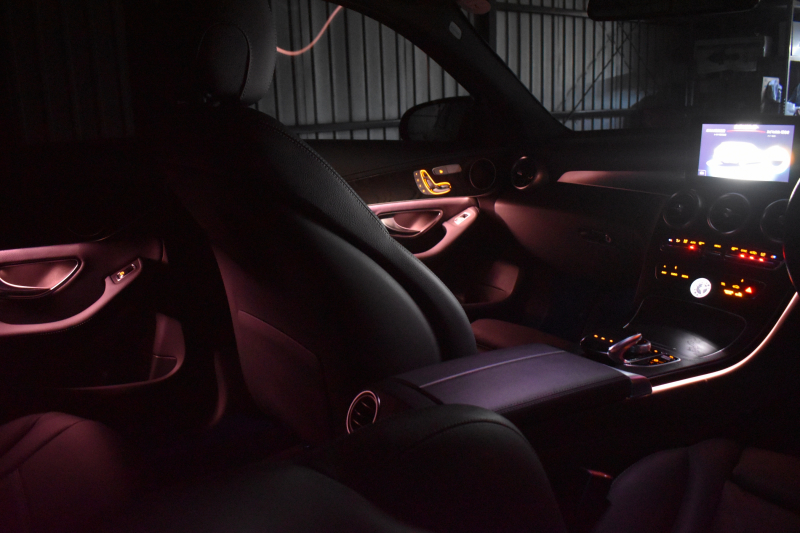 メルセデスベンツ Cクラス C200 ﾜｺﾞﾝ 4ﾏﾁｯｸ ｽﾎﾟｰﾂ 本革仕様 ﾚｰﾀﾞｰｾｰﾌﾃｨP 1ｵｰﾅｰ 2.0ﾘｯﾀｰ/184馬力 燃費13.7km ｺﾗﾑ9速AT ﾋｰﾀｰ黒本革 ﾃﾞｨｽﾄﾛ BSM Lｷｰﾌﾟ HUD AMGｴｱﾛ18AW ｷｰﾚｽGo ﾊﾟｰｸﾄﾛ ﾌｯﾄｹﾞｰﾄ LEDﾍｯﾄﾞﾗｲﾄ 地ﾃﾞｼﾞﾅﾋﾞ Bｶﾒﾗ 2年保証