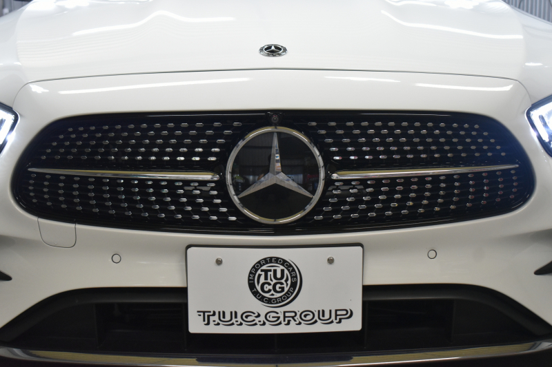 メルセデスベンツ Eクラス E200 ｽﾎﾟｰﾂ BSG搭載 ｴｸｽｸﾙｰｼﾌﾞP AMGﾗｲﾝｲﾝﾃﾘｱP ﾚｰﾀﾞｰｾｰﾌﾃｨP 後期型 ﾊﾟﾉﾗﾏｻﾝﾙｰﾌ 革 ﾌﾞﾙﾒｽﾀｰ HUD ｴｱﾊﾞﾗﾝｽP ﾊﾟﾜｰﾄﾗﾝｸ AMGｴｱﾛ19AW MBUXARﾅﾋﾞTV 360ｶﾒﾗ ﾜｲﾔﾚｽﾁｬｰｼﾞ ﾃﾞｨｽﾄﾛ ﾌﾞﾗｲﾝﾄﾞS ﾚｰﾝｷｰﾌﾟ 2年保証