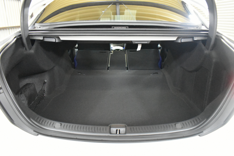 メルセデスベンツ Eクラス E200 ｽﾎﾟｰﾂ BSG搭載 ｴｸｽｸﾙｰｼﾌﾞP AMGﾗｲﾝｲﾝﾃﾘｱP ﾚｰﾀﾞｰｾｰﾌﾃｨP 後期型 ﾊﾟﾉﾗﾏｻﾝﾙｰﾌ 革 ﾌﾞﾙﾒｽﾀｰ HUD ｴｱﾊﾞﾗﾝｽP ﾊﾟﾜｰﾄﾗﾝｸ AMGｴｱﾛ19AW MBUXARﾅﾋﾞTV 360ｶﾒﾗ ﾜｲﾔﾚｽﾁｬｰｼﾞ ﾃﾞｨｽﾄﾛ ﾌﾞﾗｲﾝﾄﾞS ﾚｰﾝｷｰﾌﾟ 2年保証