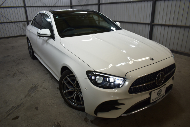 メルセデスベンツ Eクラス E200 ｽﾎﾟｰﾂ BSG搭載 ｴｸｽｸﾙｰｼﾌﾞP AMGﾗｲﾝｲﾝﾃﾘｱP ﾚｰﾀﾞｰｾｰﾌﾃｨP 後期型 ﾊﾟﾉﾗﾏｻﾝﾙｰﾌ 革 ﾌﾞﾙﾒｽﾀｰ HUD ｴｱﾊﾞﾗﾝｽP ﾊﾟﾜｰﾄﾗﾝｸ AMGｴｱﾛ19AW MBUXARﾅﾋﾞTV 360ｶﾒﾗ ﾜｲﾔﾚｽﾁｬｰｼﾞ ﾃﾞｨｽﾄﾛ ﾌﾞﾗｲﾝﾄﾞS ﾚｰﾝｷｰﾌﾟ 2年保証