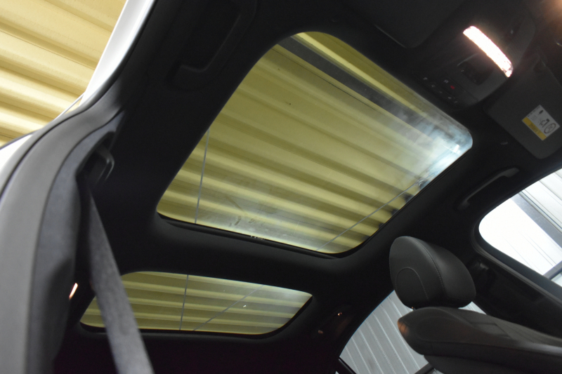 メルセデスベンツ Eクラス E200 ｽﾎﾟｰﾂ BSG搭載 ｴｸｽｸﾙｰｼﾌﾞP AMGﾗｲﾝｲﾝﾃﾘｱP ﾚｰﾀﾞｰｾｰﾌﾃｨP 後期型 ﾊﾟﾉﾗﾏｻﾝﾙｰﾌ 革 ﾌﾞﾙﾒｽﾀｰ HUD ｴｱﾊﾞﾗﾝｽP ﾊﾟﾜｰﾄﾗﾝｸ AMGｴｱﾛ19AW MBUXARﾅﾋﾞTV 360ｶﾒﾗ ﾜｲﾔﾚｽﾁｬｰｼﾞ ﾃﾞｨｽﾄﾛ ﾌﾞﾗｲﾝﾄﾞS ﾚｰﾝｷｰﾌﾟ 2年保証