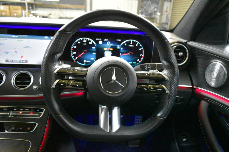 メルセデスベンツ Eクラス E200 ｽﾎﾟｰﾂ BSG搭載 ｴｸｽｸﾙｰｼﾌﾞP AMGﾗｲﾝｲﾝﾃﾘｱP ﾚｰﾀﾞｰｾｰﾌﾃｨP 後期型 1ｵｰﾅｰ ﾊﾟﾉﾗﾏｻﾝﾙｰﾌ 革 ﾌﾞﾙﾒｽﾀｰ HUD ｴｱﾊﾞﾗﾝｽP ﾊﾟﾜｰﾄﾗﾝｸ AMGｴｱﾛ19AW MBUXARﾅﾋﾞTV 360ｶﾒﾗ ﾜｲﾔﾚｽﾁｬｰｼﾞ ﾃﾞｨｽﾄﾛ ﾌﾞﾗｲﾝﾄﾞS ﾚｰﾝｷｰﾌﾟ 2年保証