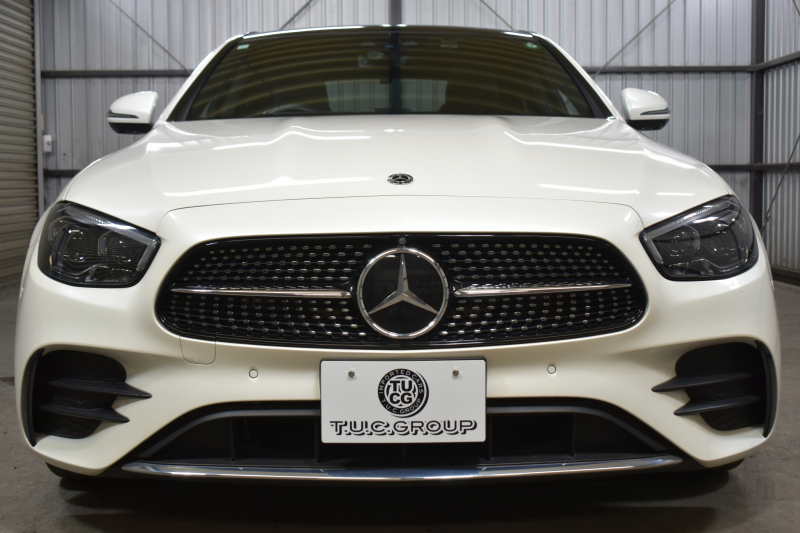 メルセデスベンツ Eクラス E200 ｽﾎﾟｰﾂ BSG搭載 ｴｸｽｸﾙｰｼﾌﾞP AMGﾗｲﾝｲﾝﾃﾘｱP ﾚｰﾀﾞｰｾｰﾌﾃｨP 後期型 1ｵｰﾅｰ ﾊﾟﾉﾗﾏｻﾝﾙｰﾌ 革 ﾌﾞﾙﾒｽﾀｰ HUD ｴｱﾊﾞﾗﾝｽP ﾊﾟﾜｰﾄﾗﾝｸ AMGｴｱﾛ19AW MBUXARﾅﾋﾞTV 360ｶﾒﾗ ﾜｲﾔﾚｽﾁｬｰｼﾞ ﾃﾞｨｽﾄﾛ ﾌﾞﾗｲﾝﾄﾞS ﾚｰﾝｷｰﾌﾟ 2年保証