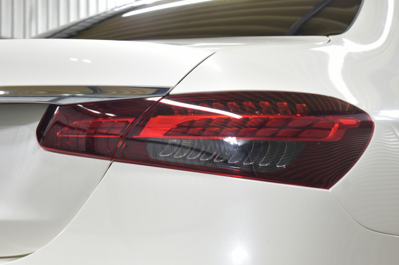 メルセデスベンツ Eクラス E200 ｽﾎﾟｰﾂ BSG搭載 ｴｸｽｸﾙｰｼﾌﾞP AMGﾗｲﾝｲﾝﾃﾘｱP ﾚｰﾀﾞｰｾｰﾌﾃｨP 後期型 1ｵｰﾅｰ ﾊﾟﾉﾗﾏｻﾝﾙｰﾌ 革 ﾌﾞﾙﾒｽﾀｰ HUD ｴｱﾊﾞﾗﾝｽP ﾊﾟﾜｰﾄﾗﾝｸ AMGｴｱﾛ19AW MBUXARﾅﾋﾞTV 360ｶﾒﾗ ﾜｲﾔﾚｽﾁｬｰｼﾞ ﾃﾞｨｽﾄﾛ ﾌﾞﾗｲﾝﾄﾞS ﾚｰﾝｷｰﾌﾟ 2年保証