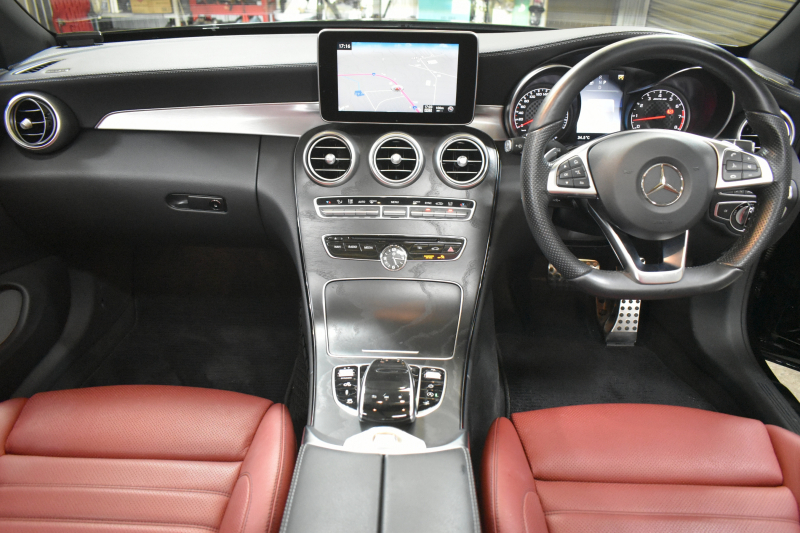 AMG Cクラス C43 4ﾏﾁｯｸ ｶﾌﾞﾘｵﾚ ﾚｰﾀﾞｰｾｰﾌﾃｨP 3.0ﾘｯﾀｰV6ﾂｲﾝﾀｰﾎﾞ 赤革/黒幌 ﾌﾞﾙﾒｽﾀｰ ｴｱﾊﾞﾗﾝｽP ｴｱｽｶｰﾌ ｴｱｷｬｯﾌﾟ ｴｱﾛ19AW ﾃﾞｨｽﾄﾛﾆｯｸ ﾌﾞﾗｲﾝﾄﾞｽﾎﾟｯﾄ ﾚｰﾝｷｰﾌﾟ ﾅﾋﾞTV ﾊﾞｯｸｶﾒﾗ ｷｰﾚｽｺﾞｰ 2年保証