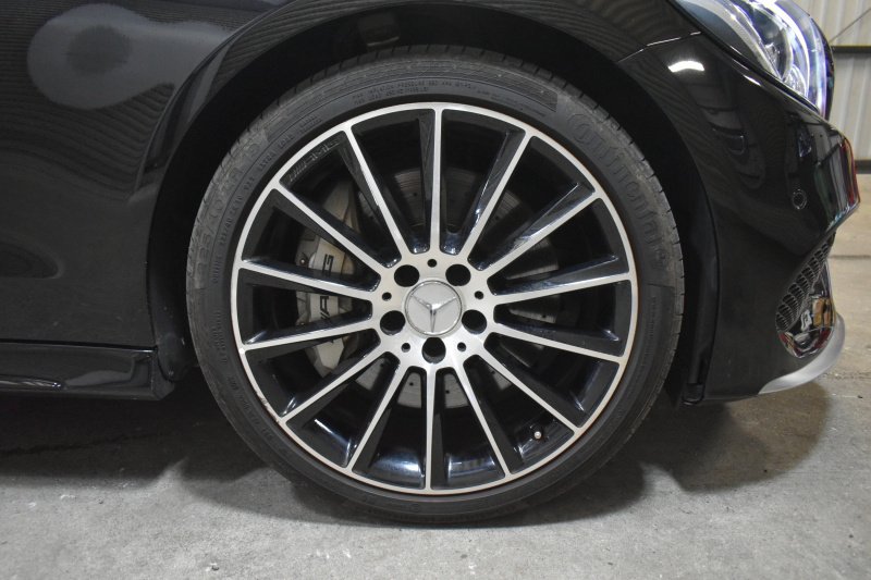 AMG Cクラス C43 4ﾏﾁｯｸ ｶﾌﾞﾘｵﾚ ﾚｰﾀﾞｰｾｰﾌﾃｨP 3.0ﾘｯﾀｰV6ﾂｲﾝﾀｰﾎﾞ 赤革/黒幌 ﾌﾞﾙﾒｽﾀｰ ｴｱﾊﾞﾗﾝｽP ｴｱｽｶｰﾌ ｴｱｷｬｯﾌﾟ ｴｱﾛ19AW ﾃﾞｨｽﾄﾛﾆｯｸ ﾌﾞﾗｲﾝﾄﾞｽﾎﾟｯﾄ ﾚｰﾝｷｰﾌﾟ ﾅﾋﾞTV ﾊﾞｯｸｶﾒﾗ ｷｰﾚｽｺﾞｰ 2年保証