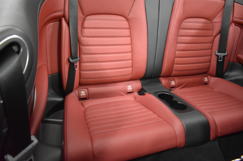 AMG Cクラス C43 4ﾏﾁｯｸ ｶﾌﾞﾘｵﾚ ﾚｰﾀﾞｰｾｰﾌﾃｨP 3.0ﾘｯﾀｰV6ﾂｲﾝﾀｰﾎﾞ 赤革/黒幌 ﾌﾞﾙﾒｽﾀｰ ｴｱﾊﾞﾗﾝｽP ｴｱｽｶｰﾌ ｴｱｷｬｯﾌﾟ ｴｱﾛ19AW ﾃﾞｨｽﾄﾛﾆｯｸ ﾌﾞﾗｲﾝﾄﾞｽﾎﾟｯﾄ ﾚｰﾝｷｰﾌﾟ ﾅﾋﾞTV ﾊﾞｯｸｶﾒﾗ ｷｰﾚｽｺﾞｰ 2年保証