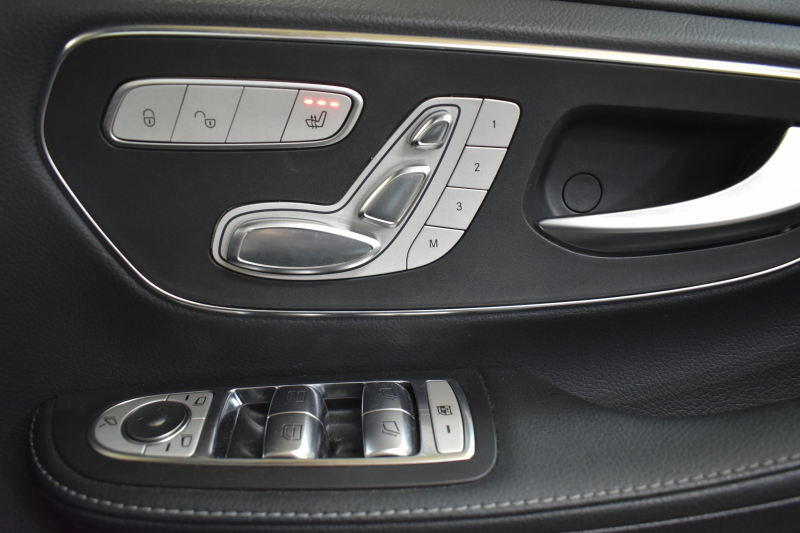 メルセデスベンツ Vクラス V220d ｱﾊﾞﾝｷﾞｬﾙﾄﾞ ﾛﾝｸﾞ AMGﾗｲﾝ ﾚｰﾀﾞｰｾｰﾌﾃｨP  ﾊﾟﾉﾗﾏｻﾝﾙｰﾌ 革 AMGｴｱﾛ19AW ﾌﾞﾙﾒｽﾀｰｻｳﾝﾄﾞ MBUXﾅﾋﾞTV 360ｶﾒﾗ ﾃﾞｨｽﾄﾛ ﾌﾞﾗｲﾝﾄﾞS 両側電動ｽﾗｲﾄﾞﾄﾞｱ ｵｰﾄﾃｰﾙｹﾞｰﾄ 2年保証