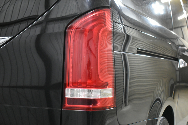 メルセデスベンツ Vクラス V220d ｱﾊﾞﾝｷﾞｬﾙﾄﾞ ﾛﾝｸﾞ AMGﾗｲﾝ ﾚｰﾀﾞｰｾｰﾌﾃｨP  ﾊﾟﾉﾗﾏｻﾝﾙｰﾌ 革 AMGｴｱﾛ19AW ﾌﾞﾙﾒｽﾀｰｻｳﾝﾄﾞ MBUXﾅﾋﾞTV 360ｶﾒﾗ ﾃﾞｨｽﾄﾛ ﾌﾞﾗｲﾝﾄﾞS 両側電動ｽﾗｲﾄﾞﾄﾞｱ ｵｰﾄﾃｰﾙｹﾞｰﾄ 2年保証