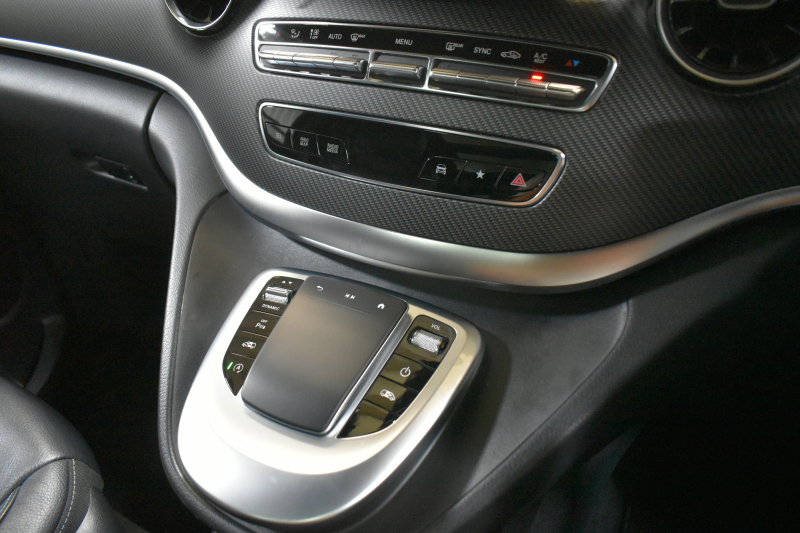 メルセデスベンツ Vクラス V220d ｱﾊﾞﾝｷﾞｬﾙﾄﾞ ﾛﾝｸﾞ AMGﾗｲﾝ ﾚｰﾀﾞｰｾｰﾌﾃｨP  ﾊﾟﾉﾗﾏｻﾝﾙｰﾌ 革 AMGｴｱﾛ19AW ﾌﾞﾙﾒｽﾀｰｻｳﾝﾄﾞ MBUXﾅﾋﾞTV 360ｶﾒﾗ ﾃﾞｨｽﾄﾛ ﾌﾞﾗｲﾝﾄﾞS 両側電動ｽﾗｲﾄﾞﾄﾞｱ ｵｰﾄﾃｰﾙｹﾞｰﾄ 2年保証