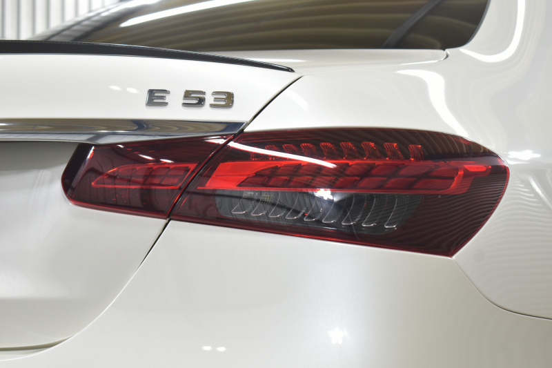 AMG Eクラス E53 4ﾏﾁｯｸ+ ｴｸｽｸﾙｰｼﾌﾞP ﾚｰﾀﾞｰｾｰﾌﾃｨP 1ｵｰﾅｰ  後期型 ﾊﾟﾉﾗﾏｻﾝﾙｰﾌ ﾋｰﾀｰｸｰﾗｰ黒革 ﾃﾞｨｽﾄﾛﾆｯｸ ﾌﾞﾗｲﾝﾄﾞｽﾎﾟｯﾄ ﾚｰﾝﾁｪﾝｼﾞ  MBUXﾅﾋﾞAMGｴｱﾛ20AW ﾌﾞﾙﾒｽﾀｰ ﾍｯﾄﾞｱｯﾌﾟD 電動ﾄﾗﾝｸ ｷｰﾚｽGO 360ｶﾒﾗ 2年保証