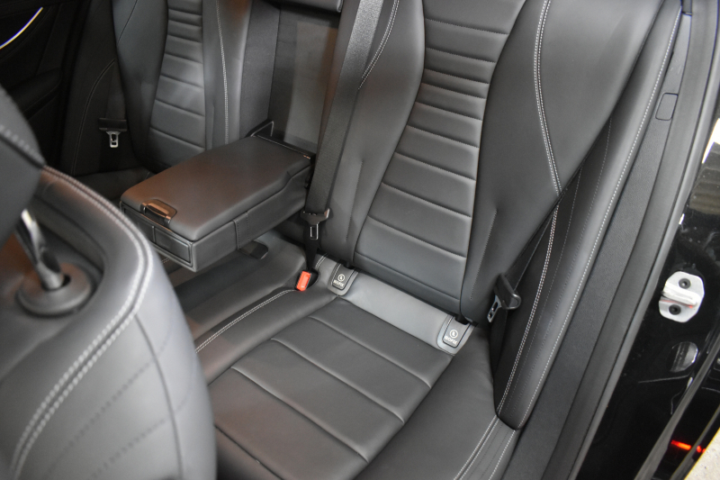 メルセデスベンツ Eクラス E200ﾜｺﾞﾝ ｽﾎﾟｰﾂ BSG搭載 ｴｸｽｸﾙｰｼﾌﾞ AMGﾗｲﾝｲﾝﾃﾘｱ ﾚｰﾀﾞｰｾｰﾌﾃｨP 後期型 MEｺﾈ 全席ﾋｰﾀｰ黒革 ACC AMGｴｱﾛ 電動ﾘｱｹﾞｰﾄ ﾍｯﾄﾞｱｯﾌﾟﾃﾞｨｽﾌﾟﾚｲ ﾌﾞﾙﾒｽﾀｰS 地ﾃﾞｼﾞ360ｶﾒﾗ 2年保証