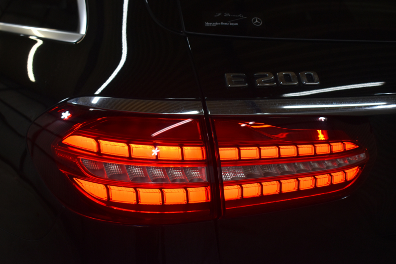 メルセデスベンツ Eクラス E200ﾜｺﾞﾝ ｽﾎﾟｰﾂ BSG搭載 ｴｸｽｸﾙｰｼﾌﾞ AMGﾗｲﾝｲﾝﾃﾘｱ ﾚｰﾀﾞｰｾｰﾌﾃｨP 後期型 MEｺﾈ 全席ﾋｰﾀｰ黒革 ACC AMGｴｱﾛ 電動ﾘｱｹﾞｰﾄ ﾍｯﾄﾞｱｯﾌﾟﾃﾞｨｽﾌﾟﾚｲ ﾌﾞﾙﾒｽﾀｰS 地ﾃﾞｼﾞ360ｶﾒﾗ 2年保証