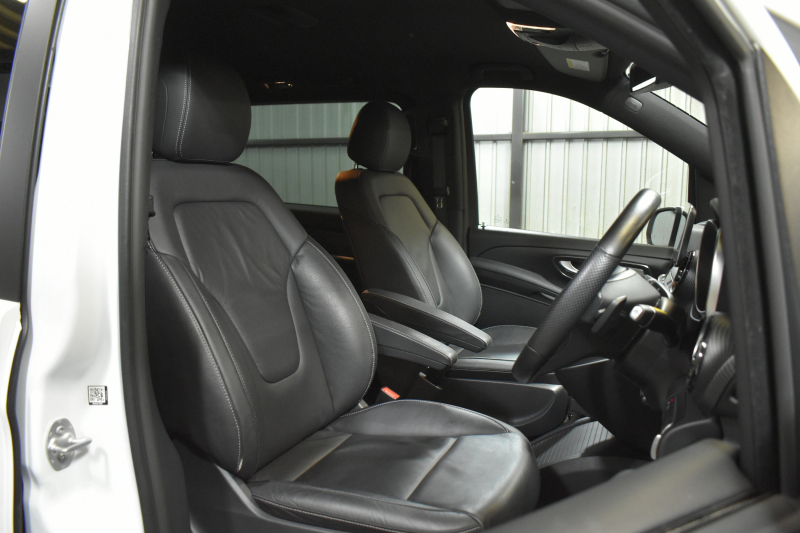 メルセデスベンツ Vクラス V220d ｱﾊﾞﾝｷﾞｬﾙﾄﾞｴｸｽﾄﾗﾛﾝｸﾞ AMGﾗｲﾝ ﾚｰﾀﾞｰP 2.2L直4ﾀｰﾎﾞ ﾋｰﾀｰ黒革 ﾌﾞﾙﾒｽﾀｰS ﾃﾞｨｽﾄﾛ ﾌﾞﾗｲﾝﾄﾞｽﾎﾟｯﾄ Lｷｰﾌﾟ AMGｴｱﾛ19AW 両側電動ｽﾗｲﾄﾞﾄﾞｱ 電動Rｹﾞｰﾄ 地ﾃﾞｼﾞﾅﾋﾞ360ｶﾒﾗ 2年保証