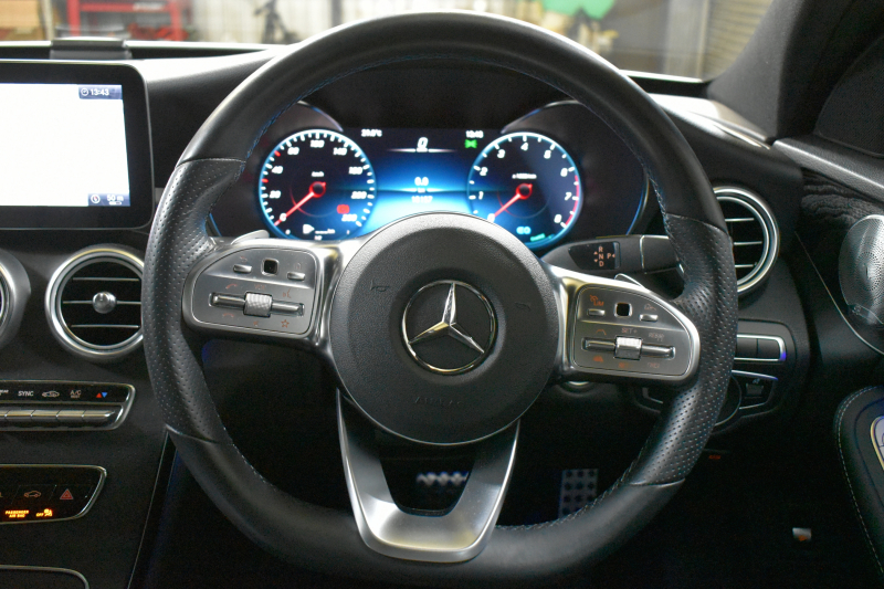 メルセデスベンツ Cクラス C200 ﾛｰﾚｳｽED ｽﾎﾟｰﾂﾌﾟﾗｽP ﾚｻﾞｰｴｸｽｸﾙｰｼﾌﾞP ﾚｰﾀﾞｰｾｰﾌﾃｨP 後期 ﾊﾟﾉﾗﾏｻﾝﾙｰﾌ 革 ﾍﾞﾝﾁﾚｰﾀｰ ﾌﾞﾙﾒｽﾀｰS HUD 360ｶﾒﾗ ｴｱﾊﾞﾗﾝｽP 液晶ﾒｰﾀｰ ﾌｯﾄﾄﾗﾝｸ AMGｴｱﾛ18AW ﾃﾞｨｽﾄﾛ ﾌﾞﾗｲﾝﾄﾞS ﾚｰﾝｷｰﾌﾟ ﾅﾋﾞTV ｷｰﾚｽｺﾞｰ 2年保証