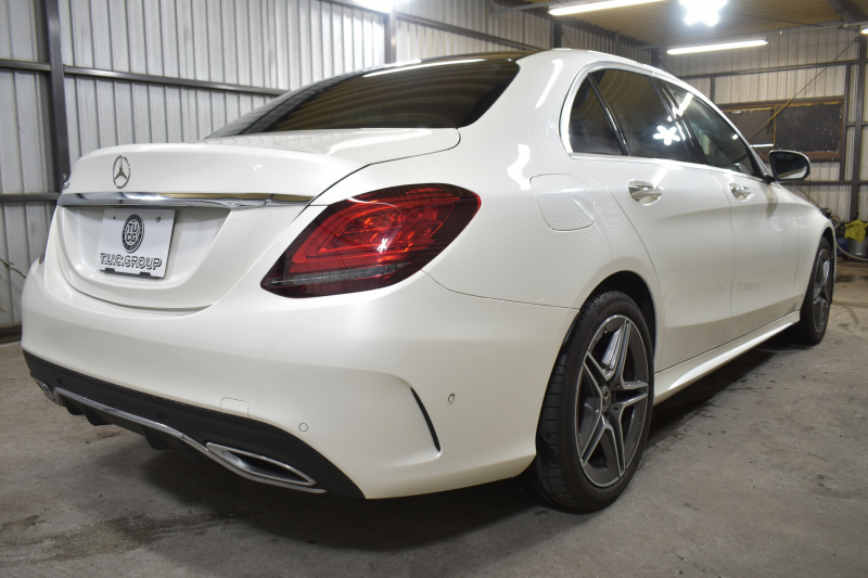 メルセデスベンツ Cクラス C220d AVG AMGﾗｲﾝ ﾚｻﾞｰｴｸｽｸﾙｰｼﾌﾞP ﾚｰﾀﾞｰｾｰﾌﾃｨP 後期 ﾊﾟﾉﾗﾏｻﾝﾙｰﾌ 革 ﾌﾞﾙﾒｽﾀｰS HUD ｴｱﾊﾞﾗﾝｽP 液晶ﾒｰﾀｰ ﾌｯﾄﾄﾗﾝｸ AMGｴｱﾛ18AW ﾃﾞｨｽﾄﾛ ﾌﾞﾗｲﾝﾄﾞS ﾚｰﾝｷｰﾌﾟ ﾅﾋﾞTV Bｶﾒﾗ ｷｰﾚｽｺﾞｰ 2年保証