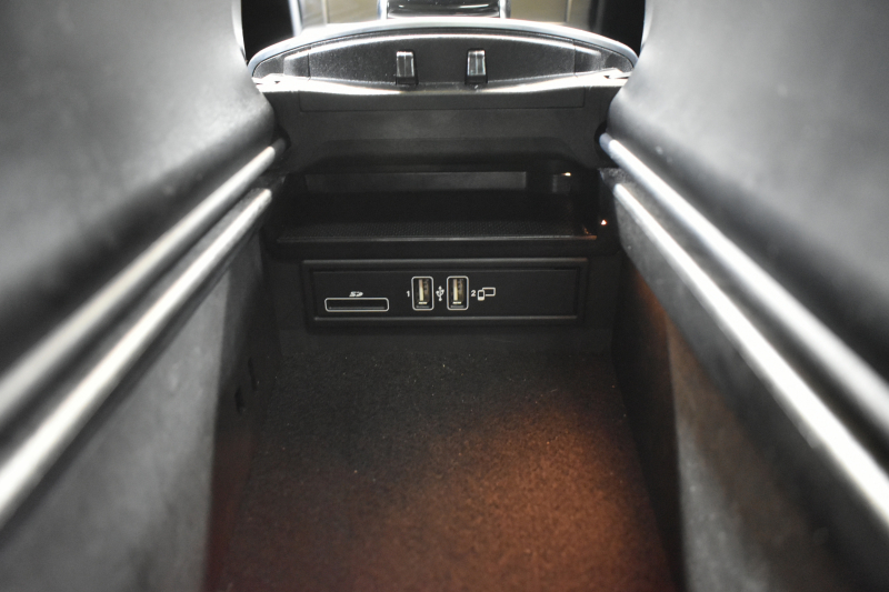 メルセデスベンツ Cクラス C220d AVG AMGﾗｲﾝ ﾚｻﾞｰｴｸｽｸﾙｰｼﾌﾞP ﾚｰﾀﾞｰｾｰﾌﾃｨP 後期 ﾊﾟﾉﾗﾏｻﾝﾙｰﾌ 革 ﾌﾞﾙﾒｽﾀｰS HUD ｴｱﾊﾞﾗﾝｽP 液晶ﾒｰﾀｰ ﾌｯﾄﾄﾗﾝｸ AMGｴｱﾛ18AW ﾃﾞｨｽﾄﾛ ﾌﾞﾗｲﾝﾄﾞS ﾚｰﾝｷｰﾌﾟ ﾅﾋﾞTV Bｶﾒﾗ ｷｰﾚｽｺﾞｰ 2年保証