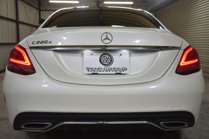 メルセデスベンツ Cクラス C220d AVG AMGﾗｲﾝ ﾚｻﾞｰｴｸｽｸﾙｰｼﾌﾞP ﾚｰﾀﾞｰｾｰﾌﾃｨP 後期 ﾊﾟﾉﾗﾏｻﾝﾙｰﾌ 革 ﾌﾞﾙﾒｽﾀｰS HUD ｴｱﾊﾞﾗﾝｽP 液晶ﾒｰﾀｰ ﾌｯﾄﾄﾗﾝｸ AMGｴｱﾛ18AW ﾃﾞｨｽﾄﾛ ﾌﾞﾗｲﾝﾄﾞS ﾚｰﾝｷｰﾌﾟ ﾅﾋﾞTV Bｶﾒﾗ ｷｰﾚｽｺﾞｰ 2年保証