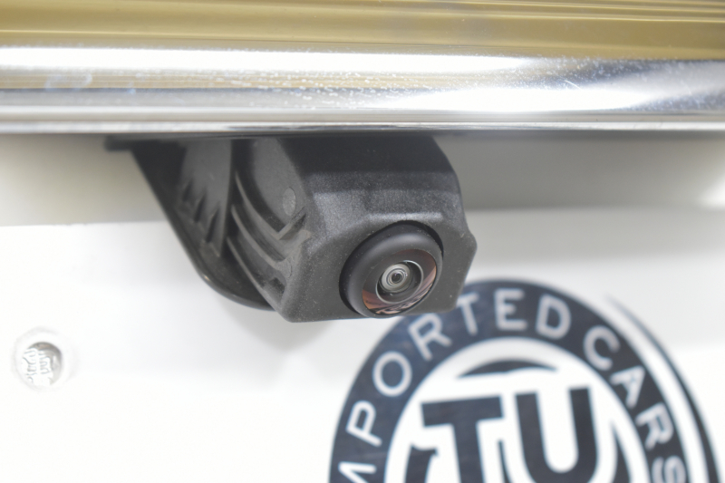 メルセデスベンツ Eクラス E200 ｽﾎﾟｰﾂ 1ｵﾅ ｴｸｽｸﾙｰｼﾌﾞP AMGﾗｲﾝｲﾝﾃﾘｱP ﾚｰﾀﾞｰｾｰﾌﾃｨP 真珠 後期型 ﾊﾟﾉﾗﾏｻﾝﾙｰﾌ 燃費12.8KM 全席ﾋｰﾀｰ黒革 ﾃﾞｨｽﾄﾛ BSM Lﾁｪﾝｼﾞ AMGｴｱﾛ19AW ｷｰﾚｽGO ﾊﾟｰｸﾄﾛ HUD ﾌﾞﾙﾒS ﾏﾙﾁｶﾗｰｱﾝﾋﾞｴﾝﾄ 対話式ﾅﾋﾞ 360ｶﾒﾗ 2年保証