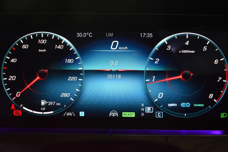 メルセデスベンツ Eクラス E200 ｽﾎﾟｰﾂ 1ｵﾅ ｴｸｽｸﾙｰｼﾌﾞP AMGﾗｲﾝｲﾝﾃﾘｱP ﾚｰﾀﾞｰｾｰﾌﾃｨP 真珠 後期型 ﾊﾟﾉﾗﾏｻﾝﾙｰﾌ 燃費12.8KM 全席ﾋｰﾀｰ黒革 ﾃﾞｨｽﾄﾛ BSM Lﾁｪﾝｼﾞ AMGｴｱﾛ19AW ｷｰﾚｽGO ﾊﾟｰｸﾄﾛ HUD ﾌﾞﾙﾒS ﾏﾙﾁｶﾗｰｱﾝﾋﾞｴﾝﾄ 対話式ﾅﾋﾞ 360ｶﾒﾗ 2年保証