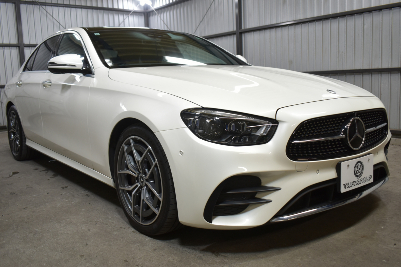 メルセデスベンツ Eクラス E200 ｽﾎﾟｰﾂ 1ｵﾅ ｴｸｽｸﾙｰｼﾌﾞP AMGﾗｲﾝｲﾝﾃﾘｱP ﾚｰﾀﾞｰｾｰﾌﾃｨP 真珠 後期型 ﾊﾟﾉﾗﾏｻﾝﾙｰﾌ 燃費12.8KM 全席ﾋｰﾀｰ黒革 ﾃﾞｨｽﾄﾛ BSM Lﾁｪﾝｼﾞ AMGｴｱﾛ19AW ｷｰﾚｽGO ﾊﾟｰｸﾄﾛ HUD ﾌﾞﾙﾒS ﾏﾙﾁｶﾗｰｱﾝﾋﾞｴﾝﾄ 対話式ﾅﾋﾞ 360ｶﾒﾗ 2年保証