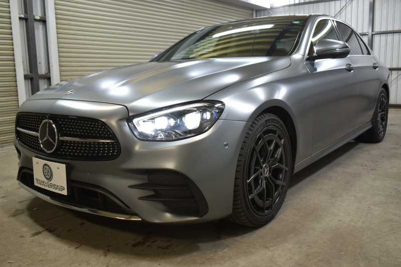 メルセデスベンツ Eクラス E200 ｽﾎﾟｰﾂ BSG搭載 ｴｸｽｸﾙｰｼﾌﾞP AMGﾗｲﾝｲﾝﾃﾘｱP ﾚｰﾀﾞｰｾｰﾌﾃｨP 後期型 ﾏｯﾄｸﾞﾚｰ ﾊﾟﾉﾗﾏｻﾝﾙｰﾌ 革 ﾌﾞﾙﾒｽﾀｰ HUD ｴｱﾊﾞﾗﾝｽP ﾊﾟﾜｰﾄﾗﾝｸ AMGｴｱﾛ19AW MBUXARﾅﾋﾞTV 360ｶﾒﾗ ﾜｲﾔﾚｽﾁｬｰｼﾞ ﾃﾞｨｽﾄﾛ ﾌﾞﾗｲﾝﾄﾞS ﾚｰﾝｷｰﾌﾟ 2年保証