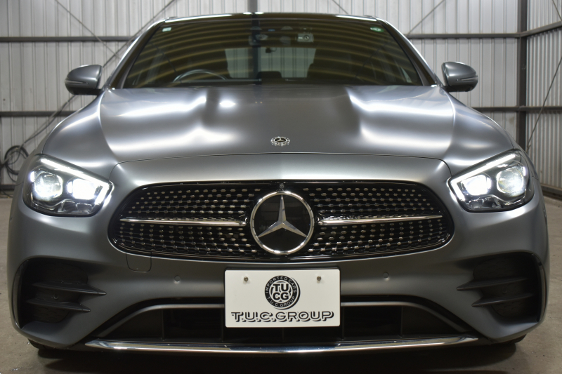 メルセデスベンツ Eクラス E200 ｽﾎﾟｰﾂ BSG搭載 ｴｸｽｸﾙｰｼﾌﾞP AMGﾗｲﾝｲﾝﾃﾘｱP ﾚｰﾀﾞｰｾｰﾌﾃｨP 後期型 ﾏｯﾄｸﾞﾚｰ ﾊﾟﾉﾗﾏｻﾝﾙｰﾌ 革 ﾌﾞﾙﾒｽﾀｰ HUD ｴｱﾊﾞﾗﾝｽP ﾊﾟﾜｰﾄﾗﾝｸ AMGｴｱﾛ19AW MBUXARﾅﾋﾞTV 360ｶﾒﾗ ﾜｲﾔﾚｽﾁｬｰｼﾞ ﾃﾞｨｽﾄﾛ ﾌﾞﾗｲﾝﾄﾞS ﾚｰﾝｷｰﾌﾟ 2年保証