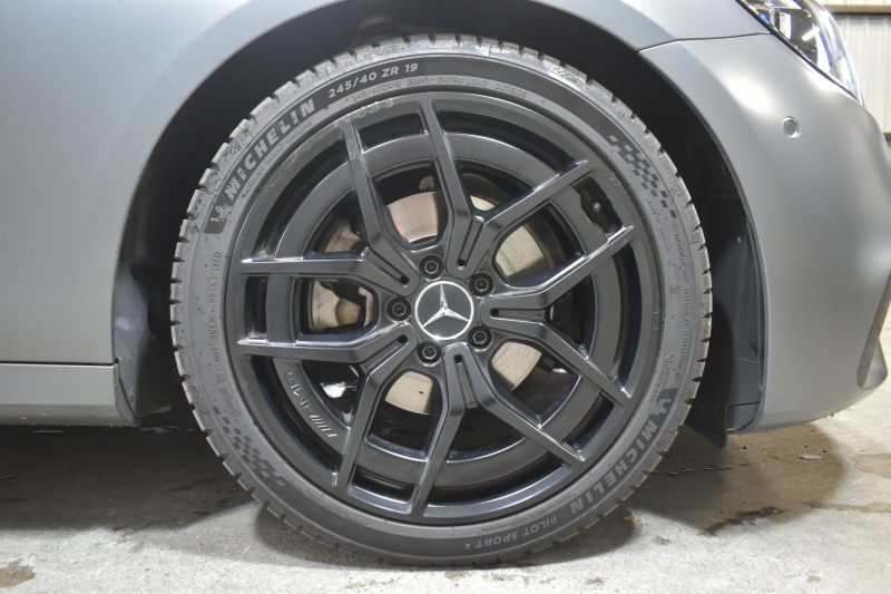 メルセデスベンツ Eクラス E200 ｽﾎﾟｰﾂ BSG搭載 ｴｸｽｸﾙｰｼﾌﾞP AMGﾗｲﾝｲﾝﾃﾘｱP ﾚｰﾀﾞｰｾｰﾌﾃｨP 後期型 ﾏｯﾄｸﾞﾚｰ ﾊﾟﾉﾗﾏｻﾝﾙｰﾌ 革 ﾌﾞﾙﾒｽﾀｰ HUD ｴｱﾊﾞﾗﾝｽP ﾊﾟﾜｰﾄﾗﾝｸ AMGｴｱﾛ19AW MBUXARﾅﾋﾞTV 360ｶﾒﾗ ﾜｲﾔﾚｽﾁｬｰｼﾞ ﾃﾞｨｽﾄﾛ ﾌﾞﾗｲﾝﾄﾞS ﾚｰﾝｷｰﾌﾟ 2年保証