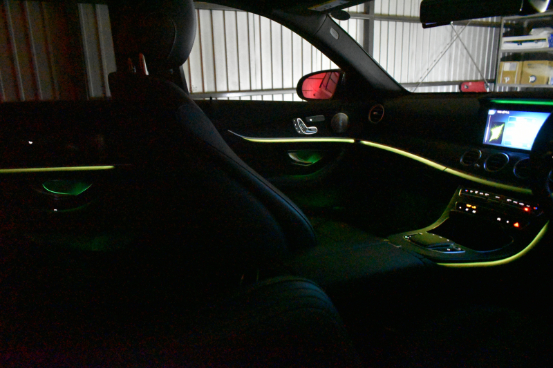 メルセデスベンツ Eクラス E200 ｽﾎﾟｰﾂ BSG搭載 ｴｸｽｸﾙｰｼﾌﾞP AMGﾗｲﾝｲﾝﾃﾘｱP ﾚｰﾀﾞｰｾｰﾌﾃｨP 後期型 ﾏｯﾄｸﾞﾚｰ ﾊﾟﾉﾗﾏｻﾝﾙｰﾌ 革 ﾌﾞﾙﾒｽﾀｰ HUD ｴｱﾊﾞﾗﾝｽP ﾊﾟﾜｰﾄﾗﾝｸ AMGｴｱﾛ19AW MBUXARﾅﾋﾞTV 360ｶﾒﾗ ﾜｲﾔﾚｽﾁｬｰｼﾞ ﾃﾞｨｽﾄﾛ ﾌﾞﾗｲﾝﾄﾞS ﾚｰﾝｷｰﾌﾟ 2年保証