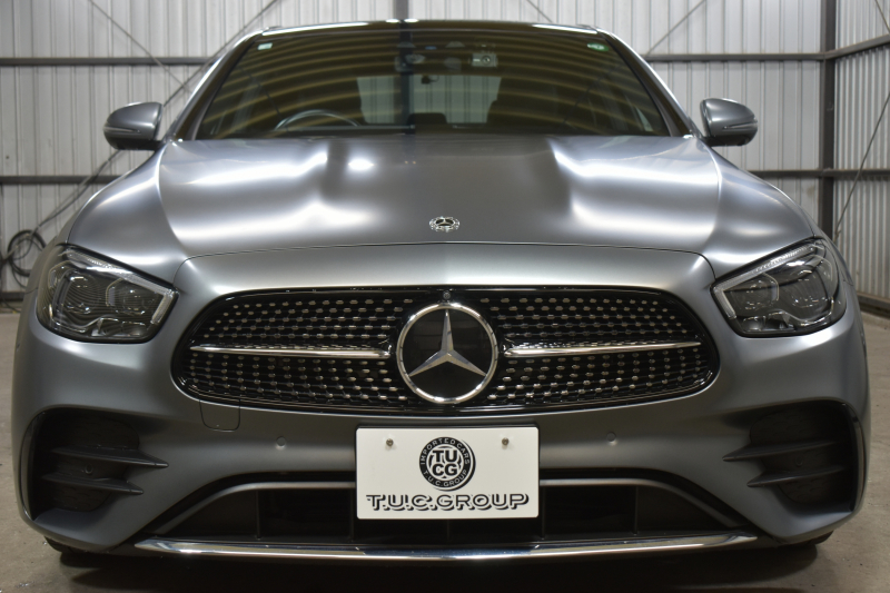 メルセデスベンツ Eクラス E200 ｽﾎﾟｰﾂ BSG搭載 ｴｸｽｸﾙｰｼﾌﾞP AMGﾗｲﾝｲﾝﾃﾘｱP ﾚｰﾀﾞｰｾｰﾌﾃｨP 後期型 ﾏｯﾄｸﾞﾚｰ ﾊﾟﾉﾗﾏｻﾝﾙｰﾌ 革 ﾌﾞﾙﾒｽﾀｰ HUD ｴｱﾊﾞﾗﾝｽP ﾊﾟﾜｰﾄﾗﾝｸ AMGｴｱﾛ19AW MBUXARﾅﾋﾞTV 360ｶﾒﾗ ﾜｲﾔﾚｽﾁｬｰｼﾞ ﾃﾞｨｽﾄﾛ ﾌﾞﾗｲﾝﾄﾞS ﾚｰﾝｷｰﾌﾟ 2年保証