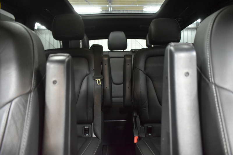 メルセデスベンツ Vクラス V220d ｱﾊﾞﾝｷﾞｬﾙﾄﾞﾛﾝｸﾞ AMGﾗｲﾝ ﾚｰﾀﾞｰP  ﾊﾟﾉﾗﾏｻﾝﾙｰﾌ  ﾌﾞﾙﾒｽﾀｰS ﾋｰﾀｰ黒革 ﾃﾞｨｽﾄﾛ BSM Lｷｰﾌﾟ AMGｴｱﾛ19AW 両側電動ｽﾗｲﾄﾞ 電動Rｹﾞｰﾄ 地ﾃﾞｼﾞ360ｶﾒﾗ 2年保証