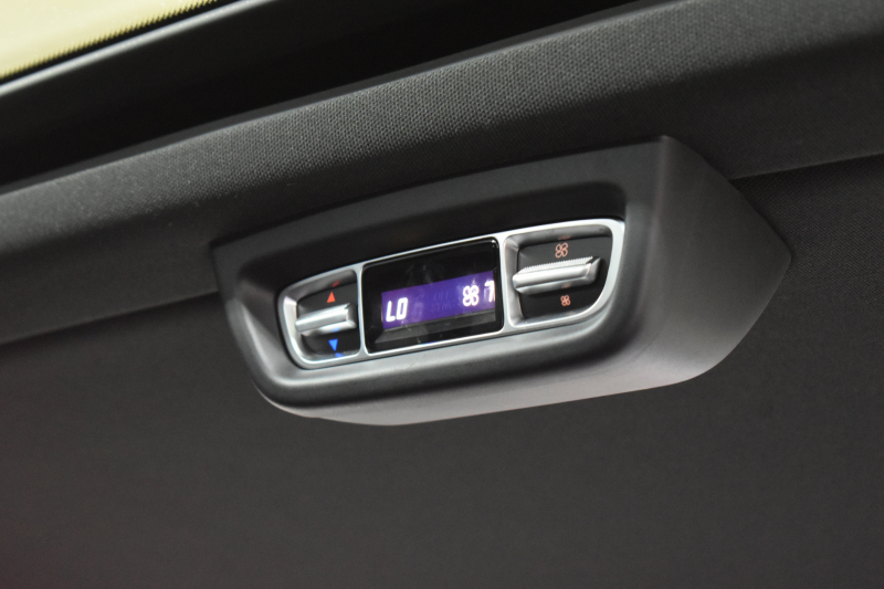 メルセデスベンツ Vクラス V220d ｱﾊﾞﾝｷﾞｬﾙﾄﾞﾛﾝｸﾞ AMGﾗｲﾝ ﾚｰﾀﾞｰP  ﾊﾟﾉﾗﾏｻﾝﾙｰﾌ  ﾌﾞﾙﾒｽﾀｰS ﾋｰﾀｰ黒革 ﾃﾞｨｽﾄﾛ BSM Lｷｰﾌﾟ AMGｴｱﾛ19AW 両側電動ｽﾗｲﾄﾞ 電動Rｹﾞｰﾄ 地ﾃﾞｼﾞ360ｶﾒﾗ 2年保証