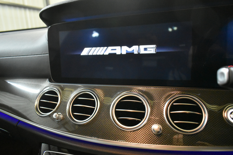 AMG Eクラス E53 4ﾏﾁｯｸ+ ﾜｺﾞﾝ ISG搭載 ｴｸｽｸﾙｰｼﾌﾞP ﾚｰﾀﾞｰｾｰﾌﾃｨP ﾊﾟﾉﾗﾏｻﾝﾙｰﾌ 革 ﾍﾞﾝﾁﾚｰﾀｰ ﾏｯｻｰｼﾞ ﾌﾞﾙﾒｽﾀｰS HUD ﾌｯﾄｹﾞｰﾄ ｴｱﾛ20AW ﾃﾞｨｽﾄﾛ ﾌﾞﾗｲﾝﾄﾞS ﾚｰﾝｷｰﾌﾟ ﾅﾋﾞTV 360ｶﾒﾗ ｷｰﾚｽｺﾞｰ 2年保証