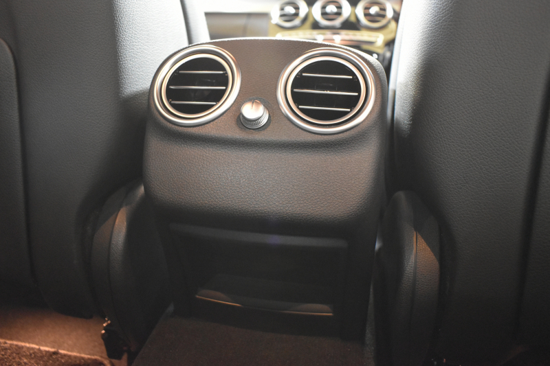 メルセデスベンツ Cクラス C180 ﾛｰﾚｳｽｴﾃﾞｨｼｮﾝ ﾚｰﾀﾞｰｾｰﾌﾃｨP 特別仕様車 前期最終型 MEｺﾈｸﾄ ｺﾗﾑ9速 ﾋｰﾀｰ黒革 ﾃﾞｨｽﾄﾛ BSM Lｷｰﾌﾟ AMGｴｱﾛ18AW ｷｰﾚｽGO PTS LEDﾍｯﾄﾞﾗｲﾄ 地ﾃﾞｼﾞﾅﾋﾞ Bｶﾒﾗ 2年保証