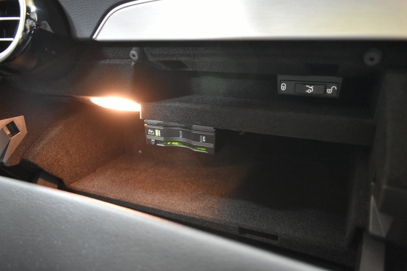 メルセデスベンツ Cクラス C180 ﾛｰﾚｳｽｴﾃﾞｨｼｮﾝ ﾚｰﾀﾞｰｾｰﾌﾃｨP 特別仕様車 前期最終型 MEｺﾈｸﾄ ｺﾗﾑ9速 ﾋｰﾀｰ黒革 ﾃﾞｨｽﾄﾛ BSM Lｷｰﾌﾟ AMGｴｱﾛ18AW ｷｰﾚｽGO PTS LEDﾍｯﾄﾞﾗｲﾄ 地ﾃﾞｼﾞﾅﾋﾞ Bｶﾒﾗ 2年保証