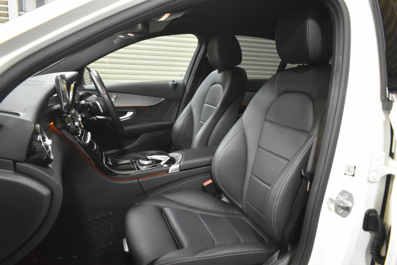 メルセデスベンツ Cクラス C180 ﾛｰﾚｳｽｴﾃﾞｨｼｮﾝ ﾚｰﾀﾞｰｾｰﾌﾃｨP 特別仕様車 前期最終型 MEｺﾈｸﾄ ｺﾗﾑ9速 ﾋｰﾀｰ黒革 ﾃﾞｨｽﾄﾛ BSM Lｷｰﾌﾟ AMGｴｱﾛ18AW ｷｰﾚｽGO PTS LEDﾍｯﾄﾞﾗｲﾄ 地ﾃﾞｼﾞﾅﾋﾞ Bｶﾒﾗ 2年保証