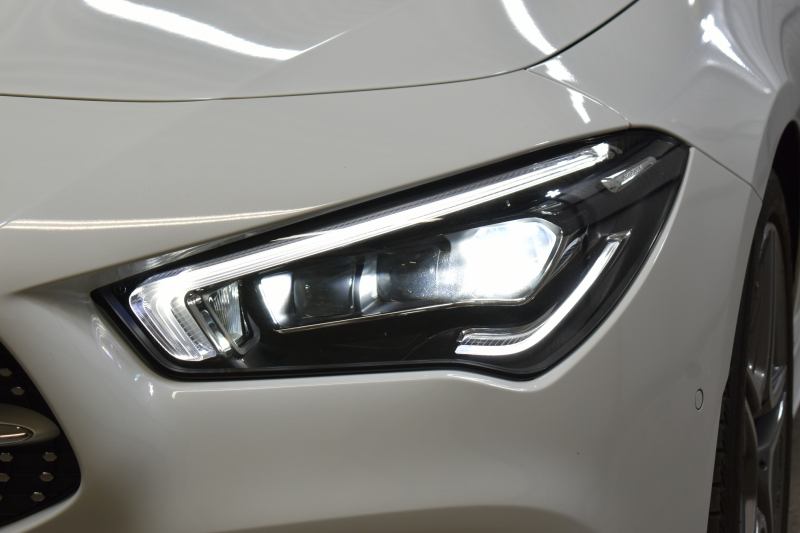 メルセデスベンツ CLAクラス CLA200d ｼｭｰﾃｨﾝｸﾞﾌﾞﾚｰｸ AMGﾗｲﾝP AMGﾚｻﾞｰｴｸｽｸﾙｰｼﾌﾞ ｱﾄﾞﾊﾞﾝｽﾄﾞ ﾚｰﾀﾞｰSP ﾊﾟﾉﾗﾏｻﾝR ﾋｰﾀｰ赤黒革 ﾃﾞｨｽﾄﾛ BSM Lﾁｪﾝｼﾞ AMGｴｱﾛ18AW ｷｰﾚｽGO PTS  HUD 対話式ﾅﾋﾞ 360ｶﾒﾗ 2年保証