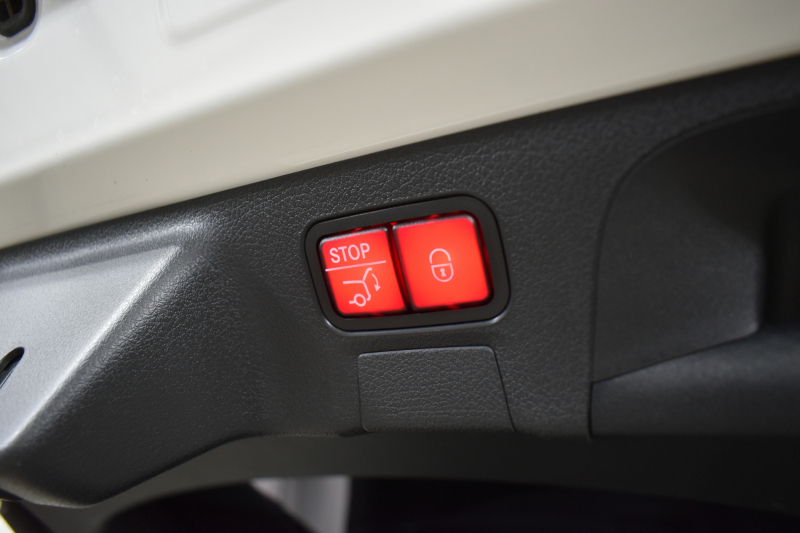 メルセデスベンツ CLAクラス CLA200d ｼｭｰﾃｨﾝｸﾞﾌﾞﾚｰｸ AMGﾗｲﾝP AMGﾚｻﾞｰｴｸｽｸﾙｰｼﾌﾞ ｱﾄﾞﾊﾞﾝｽﾄﾞP ﾚｰﾀﾞｰｾｰﾌﾃｨP 燃費18.2km ﾃﾞｨｰｾﾞﾙTB ﾊﾟﾉﾗﾏｻﾝﾙｰﾌ ﾋｰﾀｰ黒灰革 ﾃﾞｨｽﾄﾛ BSM Lﾁｪﾝｼﾞ AMGｴｱﾛ18AW ｷｰﾚｽGO PTS  HUD 対話式ﾅﾋﾞ 360ｶﾒﾗ 2年保証